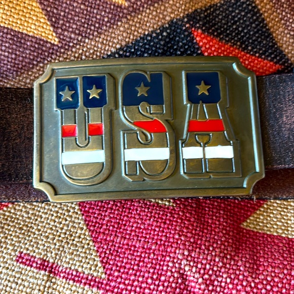 VINTAGE OLD NAVY GENUINE LEATHER BROWN BELT WITH USA BUCKLE MENS SIZE 36 America - Picture 1 of 5